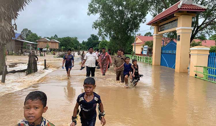  P Vihear floods recede, continue in Stung Treng