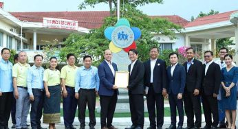 Hun Many hands over 280 million Riel to hospital