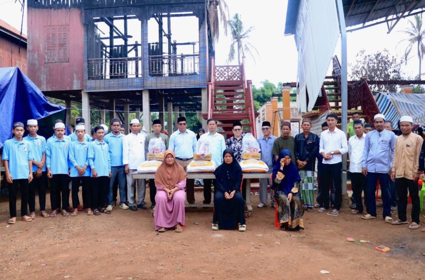 ប្រជាពលរដ្ឋរងគ្រោះដោយអគ្គិភ័យឆេះផ្ទះ ចំនួន៣គ្រួសារ នៅភូមិកៀនរមៀត ស្រុកត្បូងឃ្មុំ ខេត្តត្បូងឃ្មុំ ទទួលបានអំណោយជាថវិកា និងគ្រឿងឧបភោគបរិភោគមួយចំនួនទៀត ពីថ្នាក់ដឹកនាំខ្មែរឥស្លាម