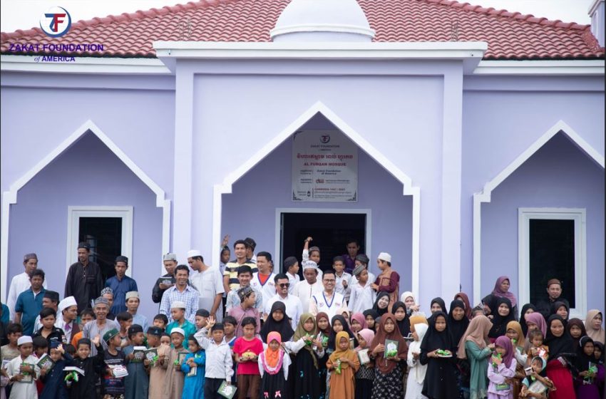  A mosque in Krohnong Senchey commune, Snoul District, Kratie province, Funded By Zakat Foundation Of America through the Cambodian Muslim Media Center was handed over for use after its construction was completed.