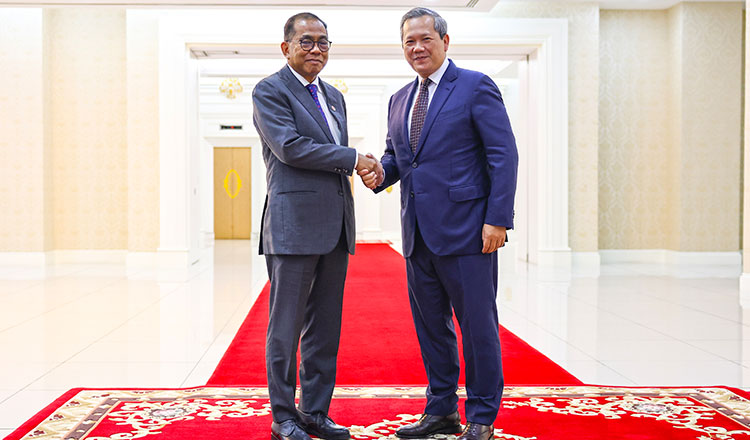 Malaysia, Cambodia pledge deeper defence ties